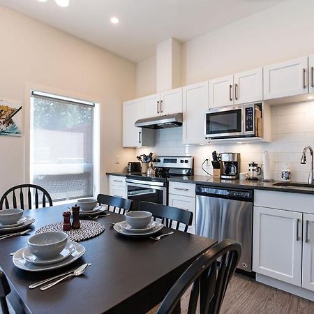 Апартаменты The Mac Shack By Revelstoke Vacations Экстерьер фото